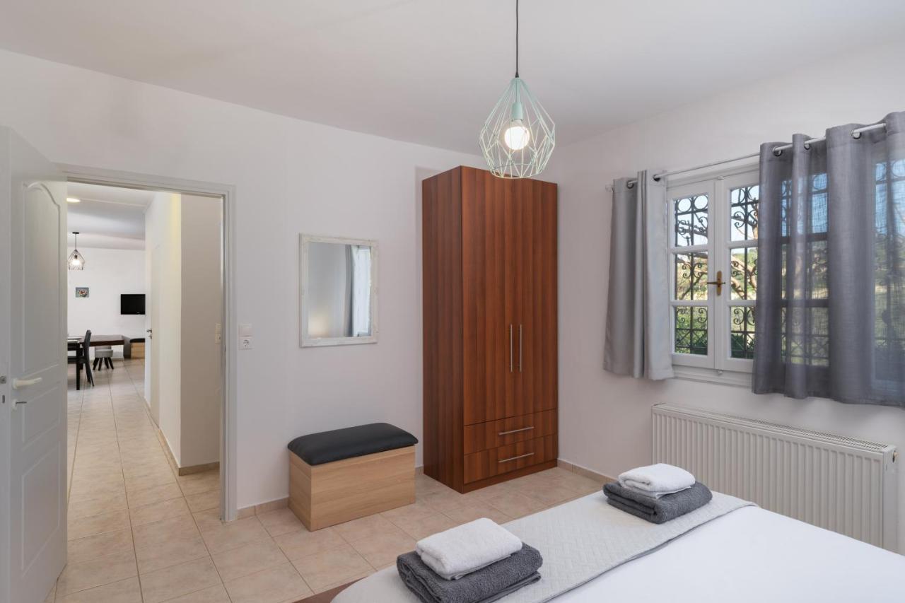 Aelia Holiday home *