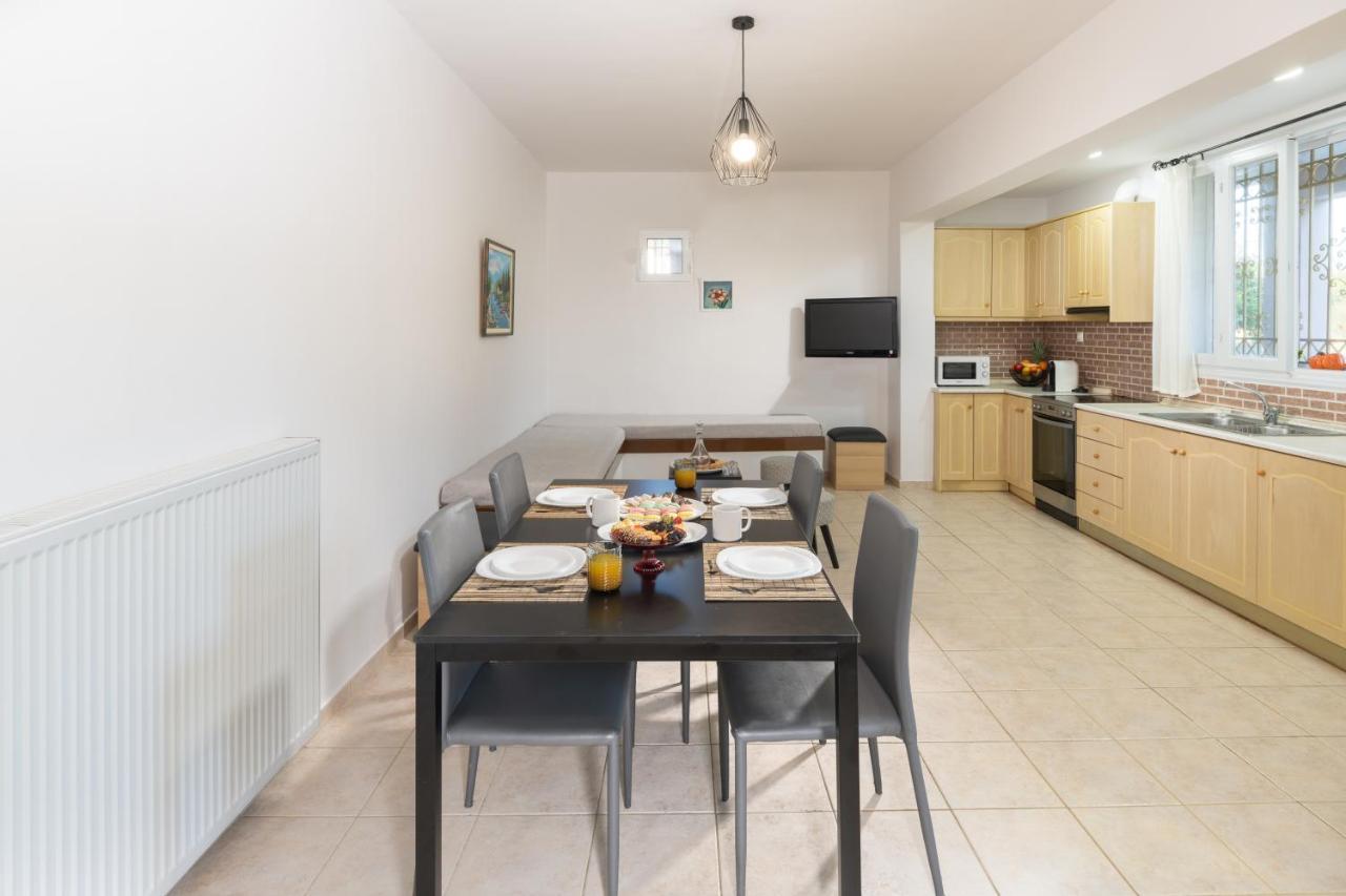 Holiday home Aelia